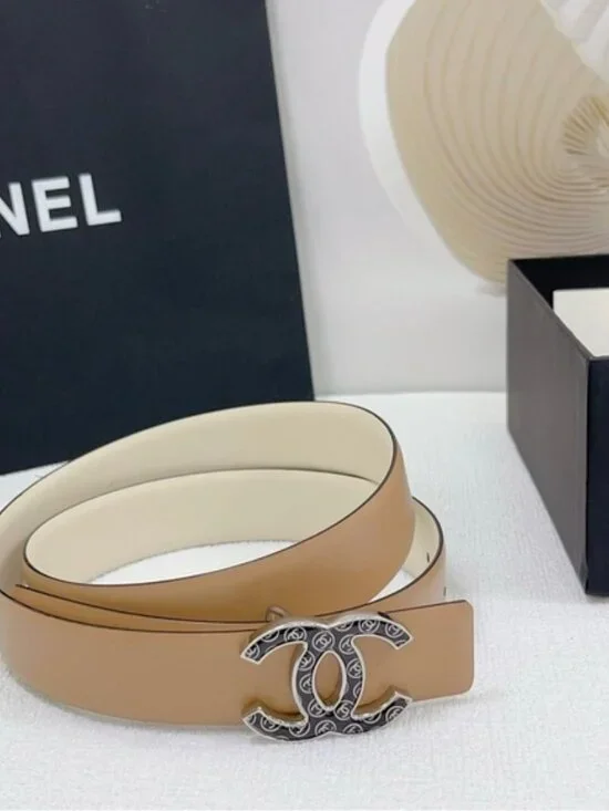 🐾CHANEL Reversible Belt 🐾 - Picture 2 of 5